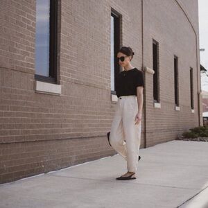 EVERLANE • the relaxed chino in buttersoft
